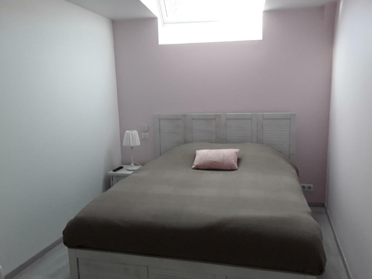 Le Gîte Dameryat Damery  Extérieur photo