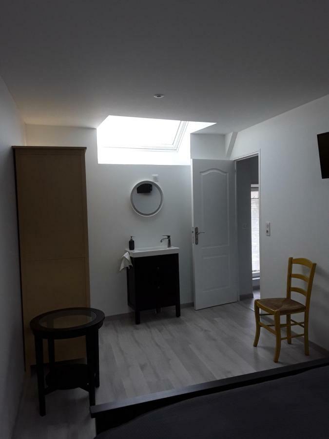 Le Gîte Dameryat Damery  Extérieur photo